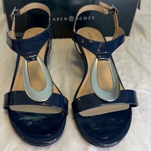 Karen Scott Navy Patent T-Strap Sandals with Silver Accent